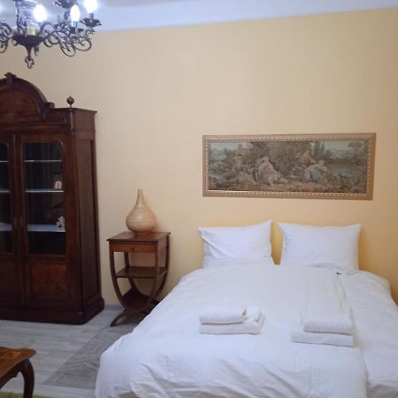 Ferienwohnung Bajloni Lux Belgrad Exterior foto
